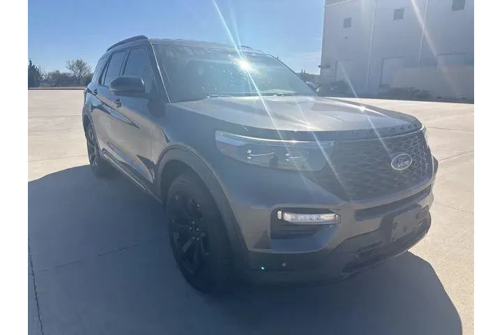 $23426 : Ford Explorer 2020 AWD ST 4d image 3