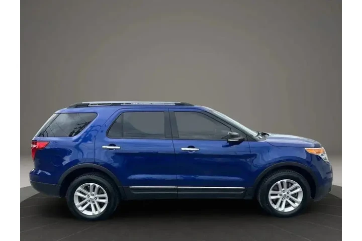 $9900 : 2015 Explorer XLT image 9