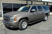 $18995 : 2014 Suburban LS thumbnail