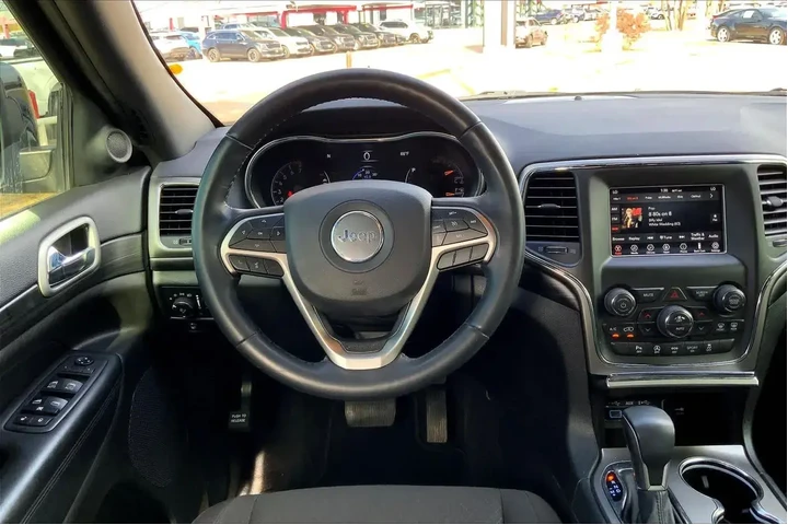 $15806 : Jeep Grand Cherokee 2019 4x2 image 5