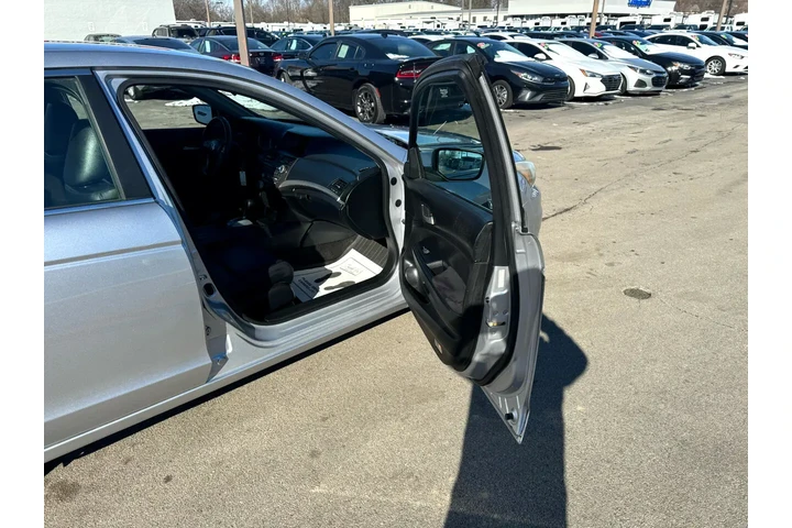 $8980 : 2011 Accord Sdn 4dr I4 Auto SE image 8