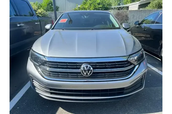 $24155 : Volkswagen Jetta 2024 SEL 4d image 2