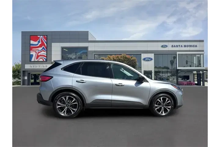 $21540 : Ford Escape 2022 SE 4dr SUV image 6