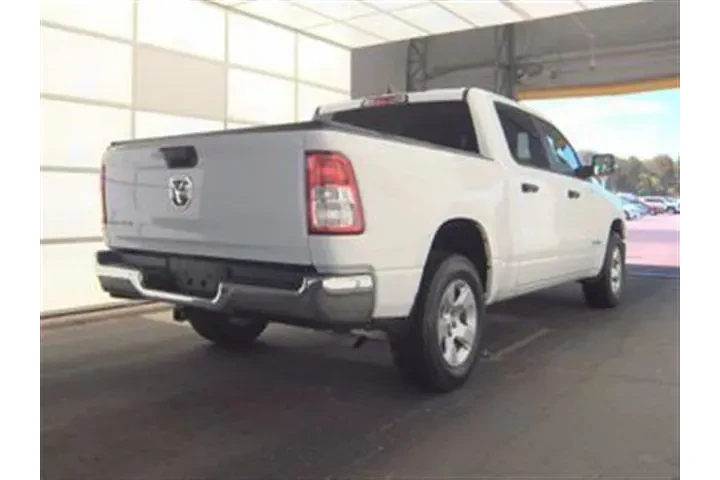 $23800 : Ram 1500 2023 4x2 Big Horn 4 image 2