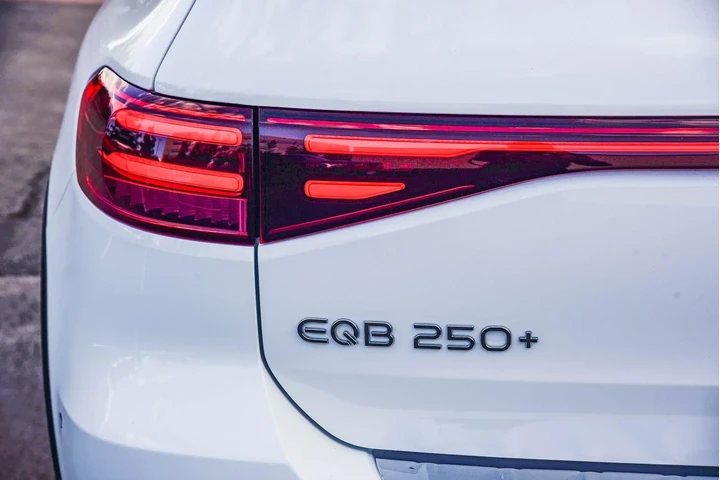 $38498 : Mercedes-Benz EQB 2025 EQB 2 image 8