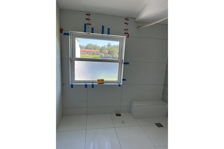 Especialista en pisos y baños image 1