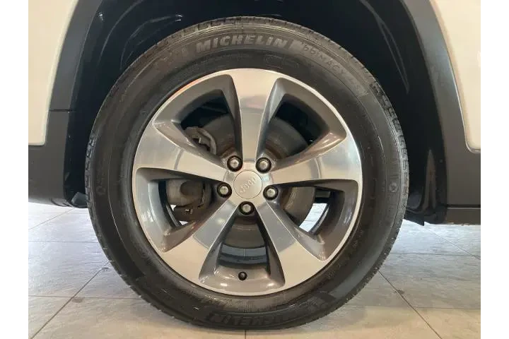 $19600 : Jeep Cherokee 2020 4x4 Limit image 9