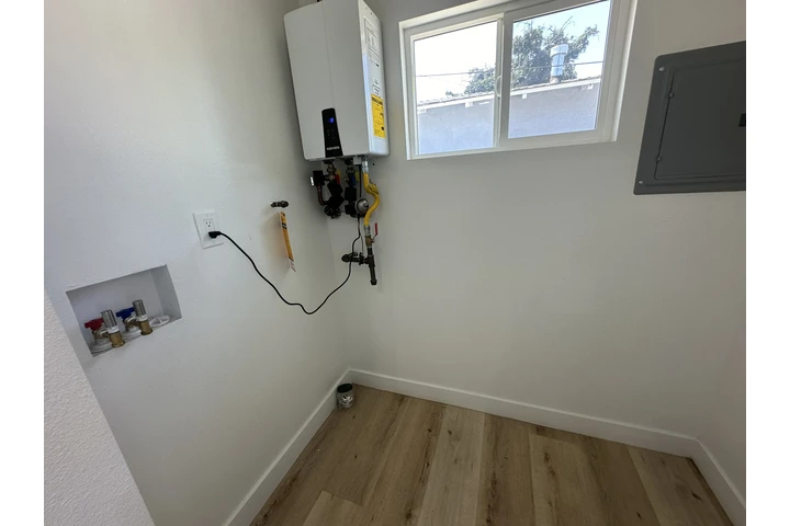 $1800 : Casa 1 REC con Estacionamento image 7