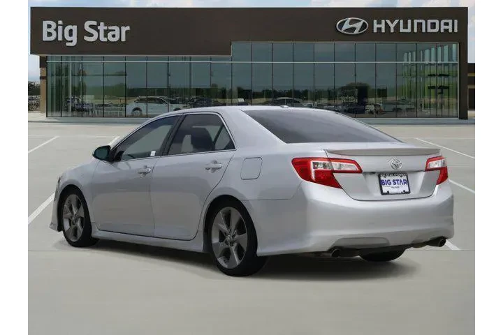 $16213 : Toyota Camry 2014 SE V6 4dr image 3