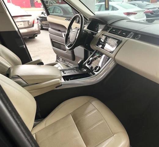 $43595 : 2018 Land Rover Range Rover S image 9