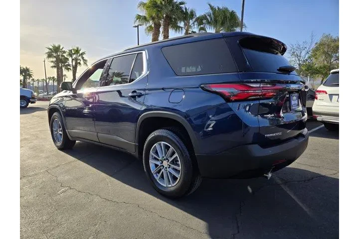 $32991 : Chevrolet Traverse 2023 LT C image 4