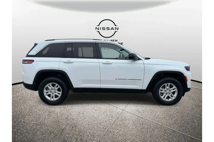 $25795 : Jeep Grand Cherokee 2023 4x4 image 5