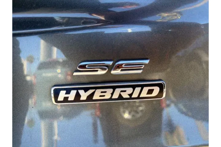 $16998 : Ford Fusion Hybrid 2020 SE 4 image 8