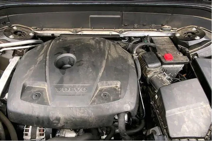 $17985 : Volvo XC90 2016 AWD T6 Momen image 10