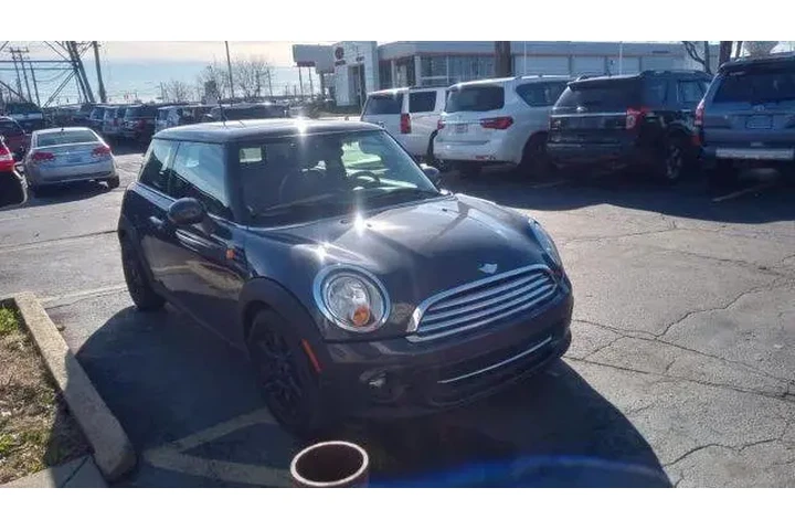 $7990 : 2013 MINI Hardtop Cooper image 4