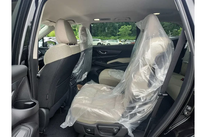 $37445 : Subaru Ascent 2025 AWD Premi image 5