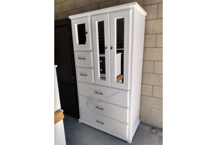 $599 : Roperos de Madera Pino image 1