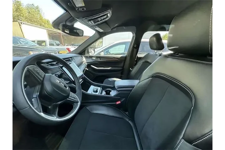 $27999 : Jeep Grand Cherokee L 2024 4 image 2