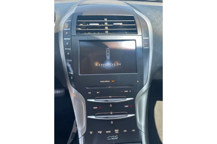 $8900 : 2015 MKZ image 9