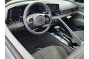 $18039 : Hyundai ELANTRA 2023 SE 4dr thumbnail