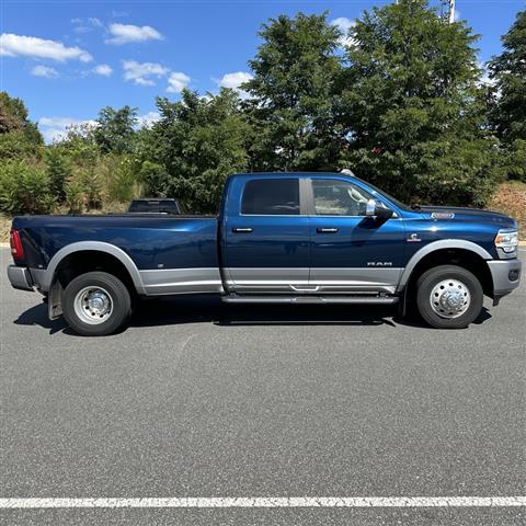 $58796 : PRE-OWNED 2021 RAM 3500 LARAM image 6