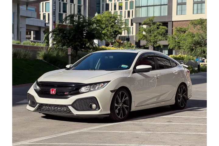 $15990 : 2018 HONDA CIVIC image 5