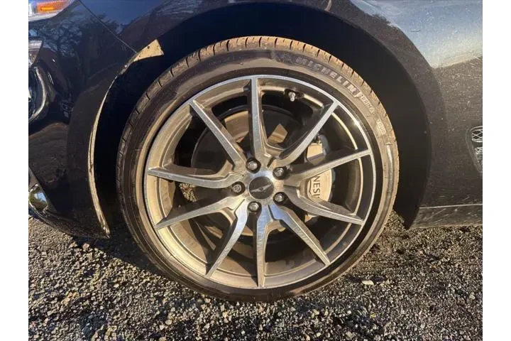 $34990 : Genesis G70 2025 2.5T Standa image 9