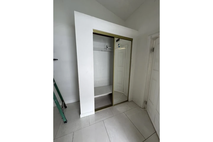 $1300 : Efficiency image 3