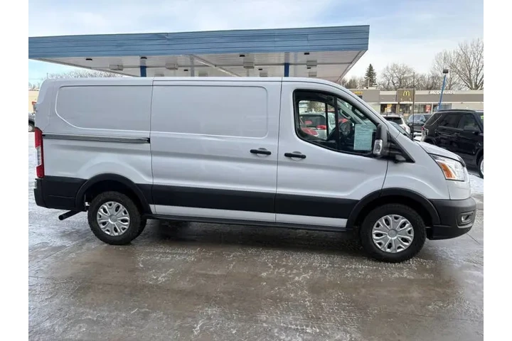 $21990 : 2022 Transit 250 image 6