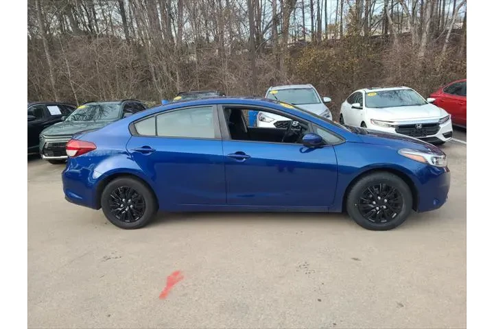 $11993 : Kia Forte 2018 LX 4dr Sedan image 4