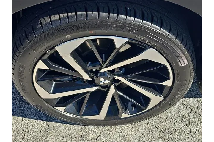 $23990 : Mitsubishi Outlander PHEV 20 image 9