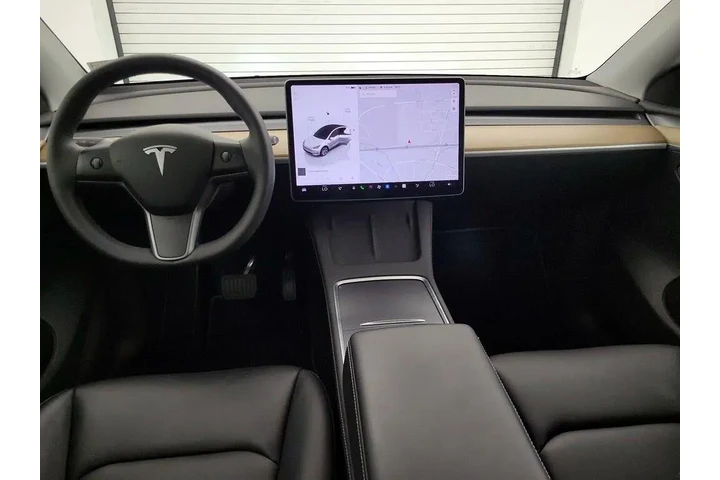 $32998 : Tesla Model Y 2023 AWD Long image 9