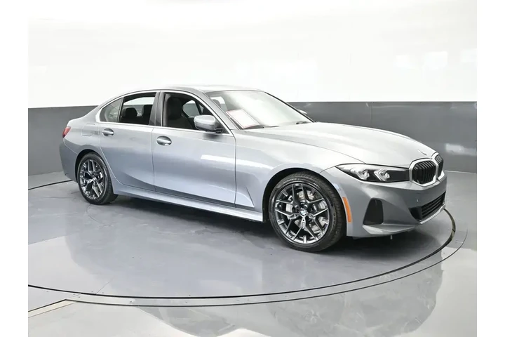 $31879 : BMW 3 Series 2025 330i 4dr S image 8