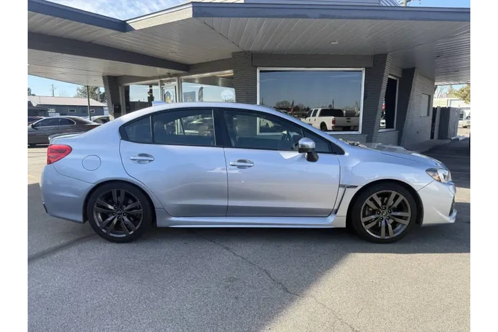 $16400 : 2017 WRX Limited image 8