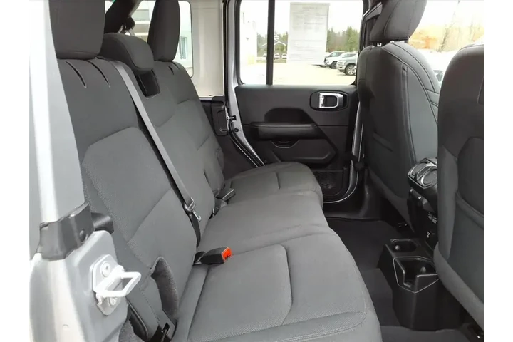 $34187 : Jeep Wrangler Unlimited 2021 image 8