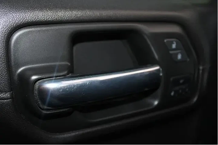 $31987 : Chevrolet Silverado 1500 Lim image 9