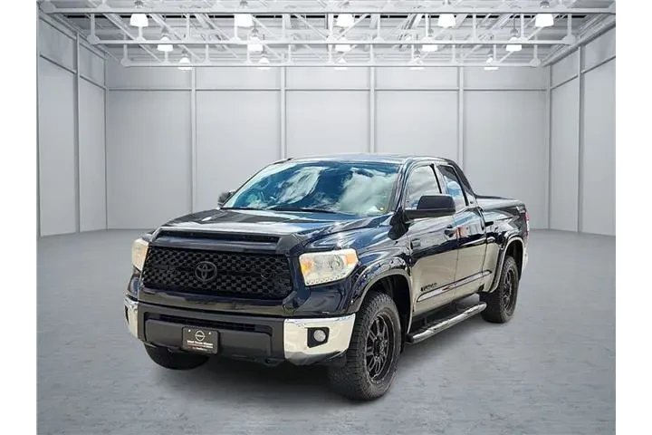 $28250 : Toyota Tundra 2017 4x4 SR 4d image 1
