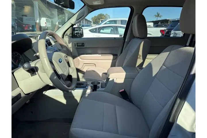 $10977 : Ford Escape 2011 XLT 4dr SUV image 7