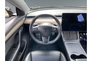$34210 : Tesla Model 3 2022 AWD Perfo thumbnail