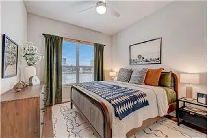 $2625 : Rental property with 3 bedro image 10