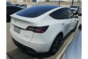 $32000 : Tesla Model Y 2022 AWD Perfo thumbnail