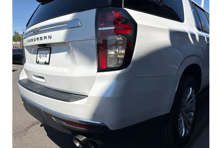 $47995 : 2021 Suburban 4WD High Country image 7