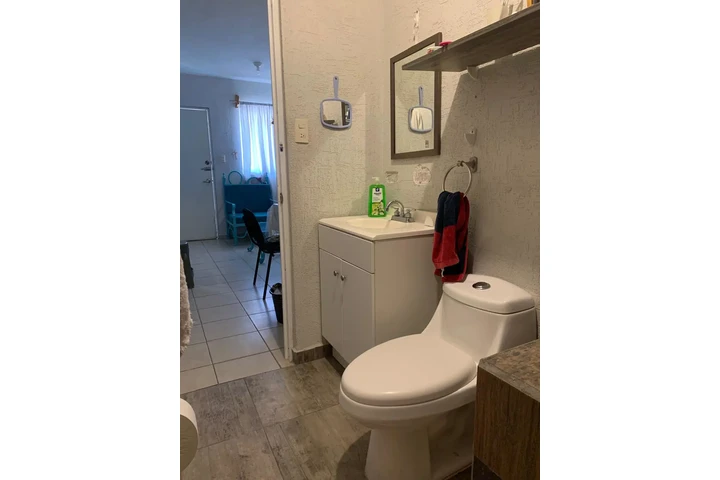 $1050000 : CIUDAD DEL SOL  DEPTO EN VENTA image 5