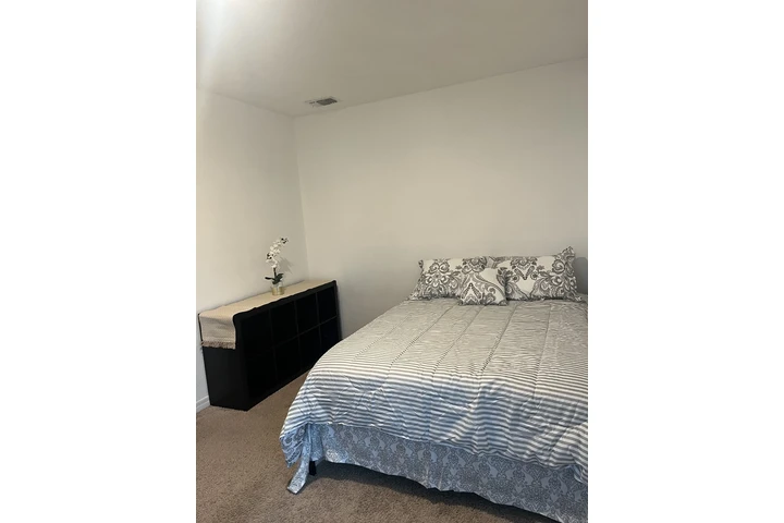 $700 : Rento Habitación image 3