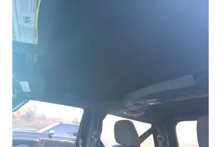 $15879 : Jeep Wrangler 2014 4x4 Sport image 6