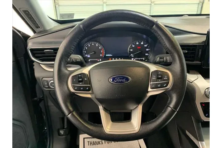 $32950 : Ford Explorer 2023 AWD XLT 4 image 7