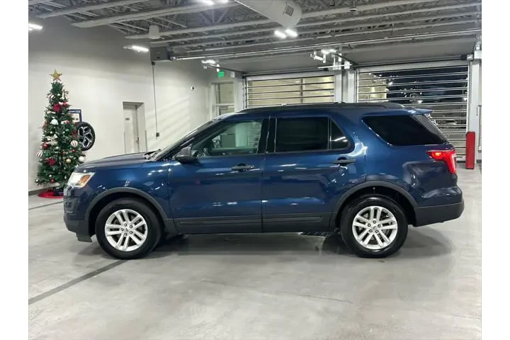 $12947 : Ford Explorer 2017 AWD Base image 2