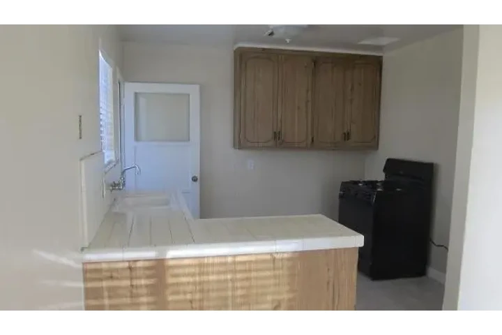 $2300 : RENTO EN LYNWOOD image 1