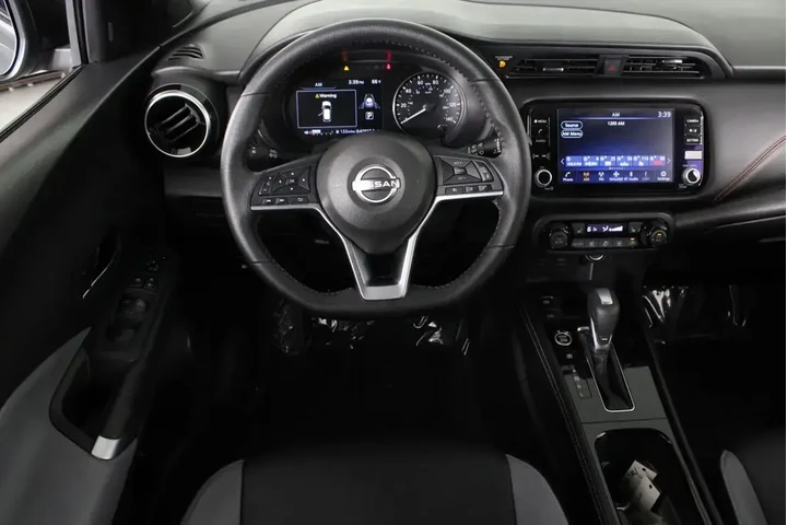 $17587 : Nissan Kicks 2023 SR 4dr Cro image 7