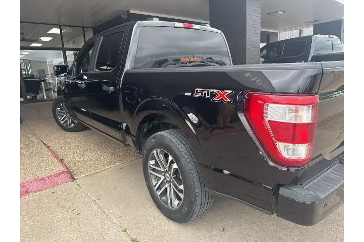 $32903 : Ford F-150 2023 4x2 XL 4dr S image 4